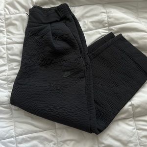 Nike lifestyle neoprene crop pants with pockets size S
